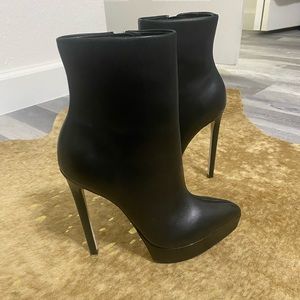 Brand New Steve Madden platform ankle Boot (No box)